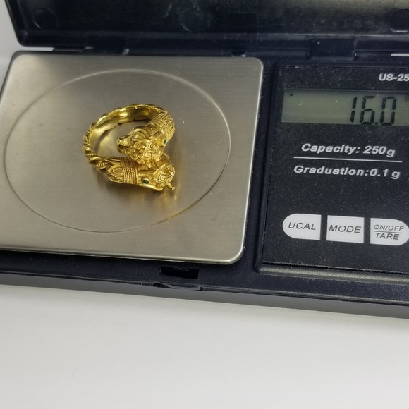 22K Gold Emerald Rams Head Greek Ring Size 5 1/2 - Picture 7 of 7